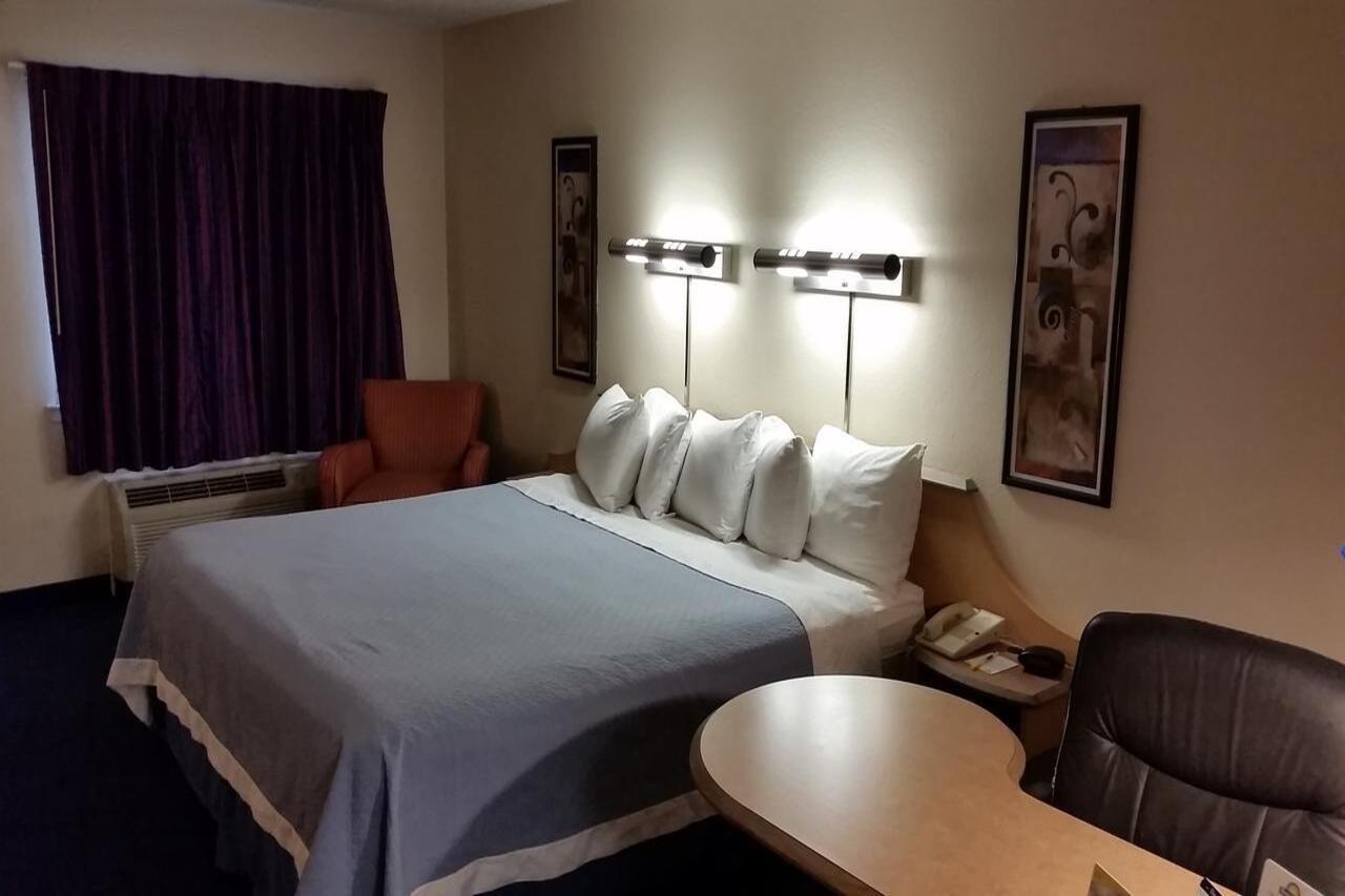 Red Roof Inn Plus + Phoenix West Luaran gambar